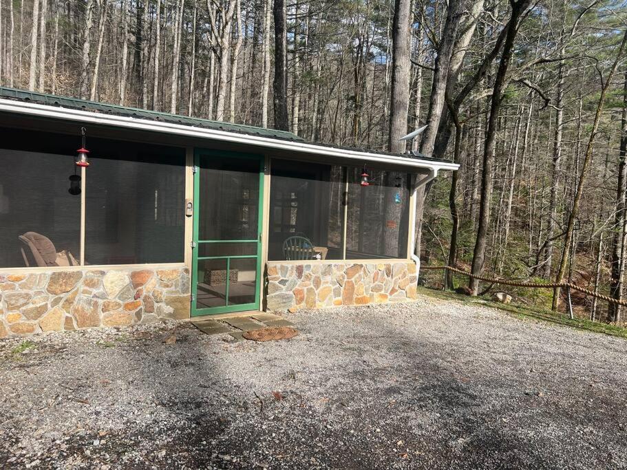 Private Mtn Shack W/ Fast Wifi, Bbq & View Hébergement de vacances Franklin